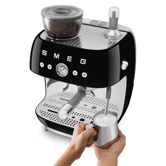 Machine à café Expresso avec broyeur intégré 8 fonctions noire Années 50 -  Smeg